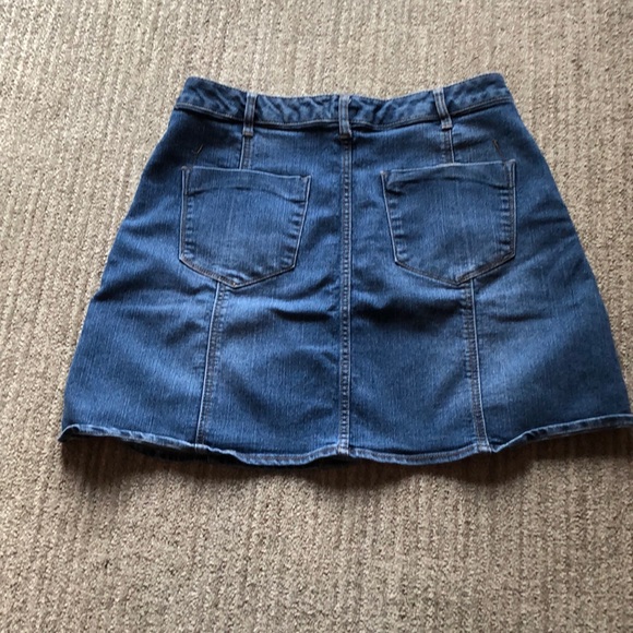 Mossimo denim button skirt - Picture 2 of 4